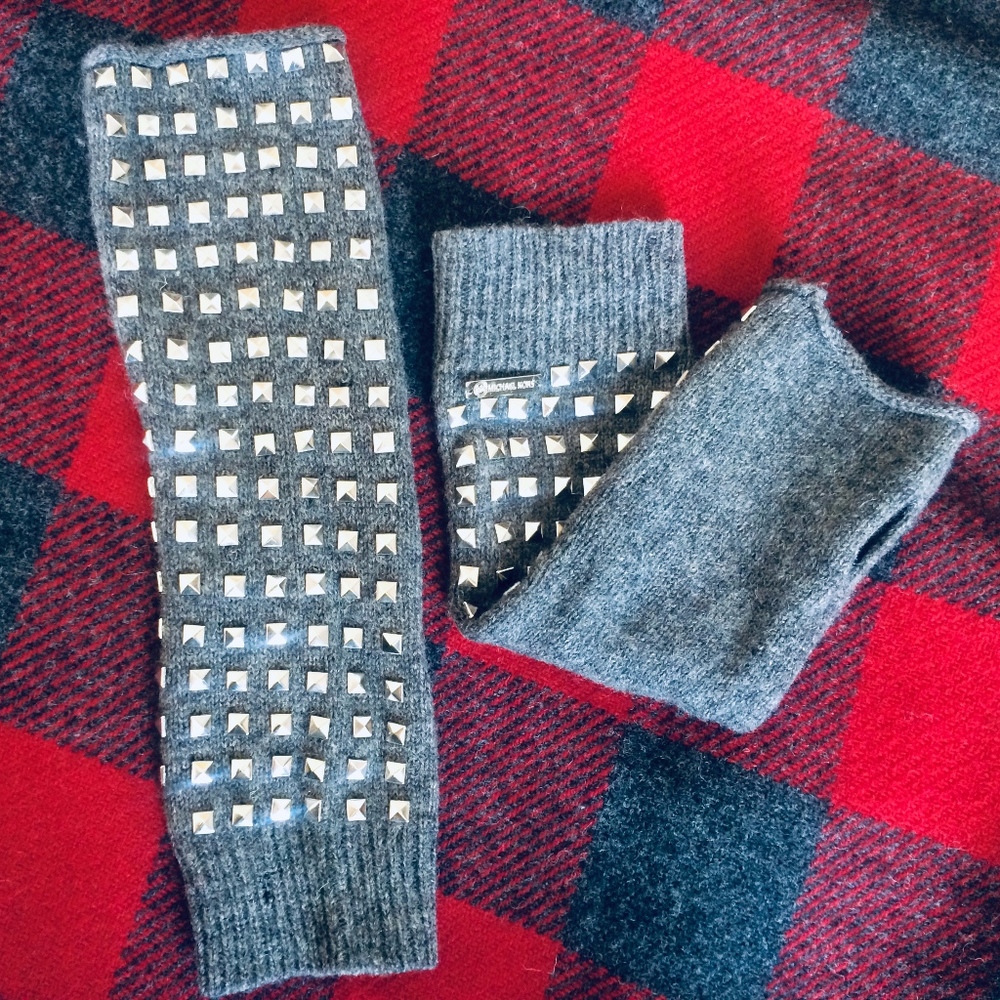 Michael Kors Grey Wool Studded Fingerless Gloves